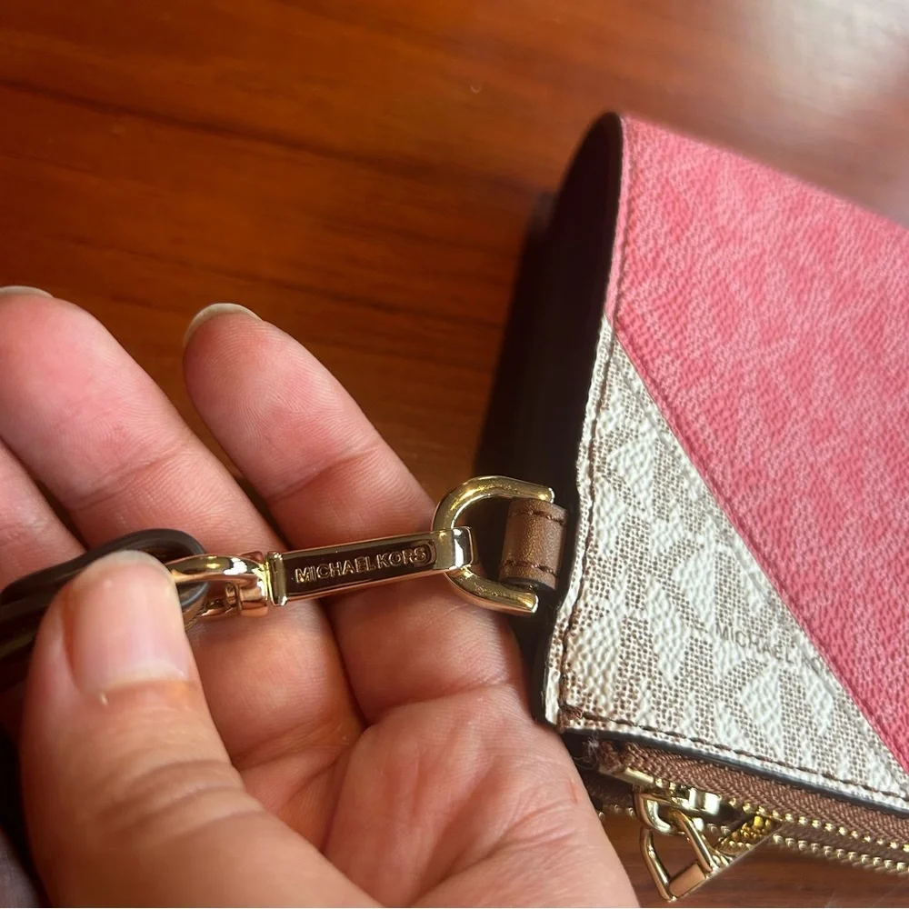 Michael Kors Wristlet - Picture 6 of 10